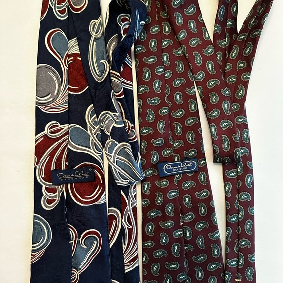 Oscar De La Renta Two Vintage Ties - Picture 9 of 10